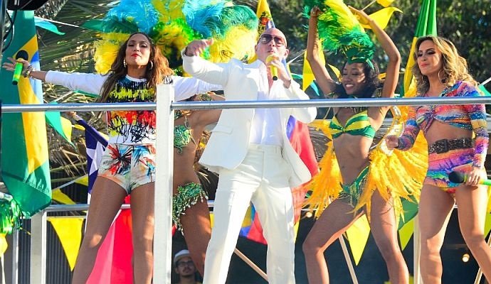 Jennifez-Lopez-Pitbull-Claudia-Leitte Jennifez-Lopez-Pitbull-Claudia-Leitte