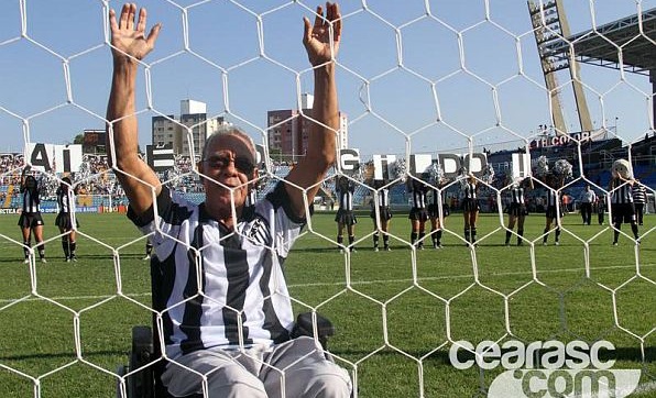 Gildo é o maior artilheiro da história do Ceará, com 246 gols em 11 anos de atuação (Foto: Cearasc.com/Divulgação)