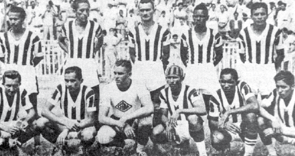 Formação do Ceará que venceu o Sussex Trader por 16 a 0, em 1949, em Fortaleza (Foto: Divulgação)