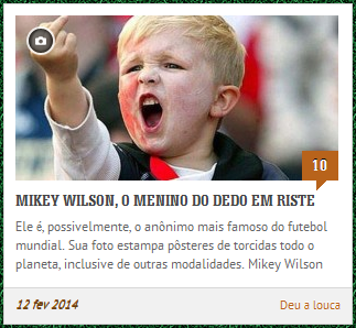Mikey-Wilson-o-menino-do-dedo-em-riste