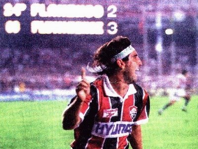 Ídolo do Flamengo, Renato Gaúcho não se furtava a comemorar gols sobre o time (Foto: Reprodução)