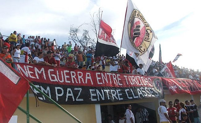 A Ultras Resistência Coral, torcida organizada do Ferroviário fundada em 2005, é contra preconceito, violência e mercantilização no futebol (Foto: Divulgação)