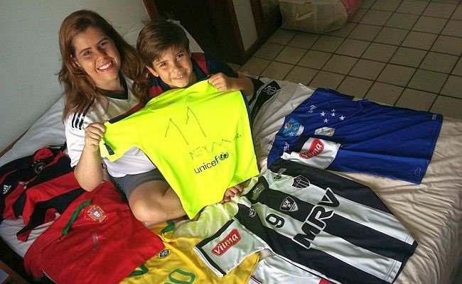 Mateus Sidrim Rodrigues, de 7 anos, fez uma "surpresa" no presente da mãe (Acervo pessoal)