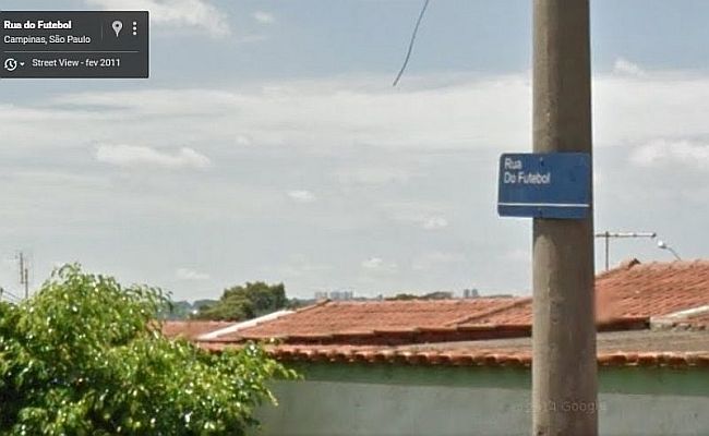 Rua do Futebol, em Campinas-SP, possui 76 residências em duas quadras (Foto: Google Street View)