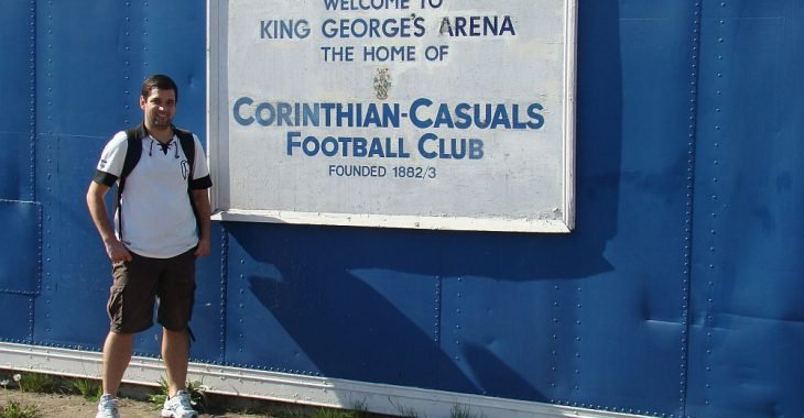 Corintiano conta a experiência de conhecer o clube que originou o Corinthians