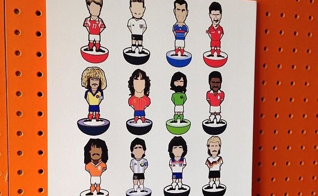 Adivinhe 16 craques em forma de subbuteo