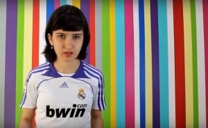 O canal de Youtube Copa90 passa a contar com apresentadora brasileira: Jessica Miranda (Foto: Reprodução)