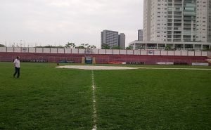 Estádio do Nacional é bem charmoso (Foto: Rafael Luis Azevedo/Verminosos por Futebol)