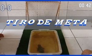 Confere o vídeo abaixo: ficou muuuito engraçado (Foto: Reprodução Verminosos por Futebol)