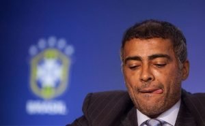 Romário chegou a construir um prédio para abrigar a família (Foto: CBF/Divulgação)