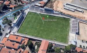 O estádio Alcides Santos foi aberto em 1962, ainda no bairro Pici (Foto: Google)