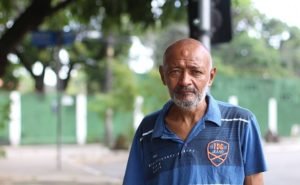 Cláudio foi trocado na maternidade ao nascer e, depois da destroca com a outra criança, sentiu-se rejeitado pela mãe biológica (Foto: Rafael Luis Azevedo/Verminosos por Futebol)