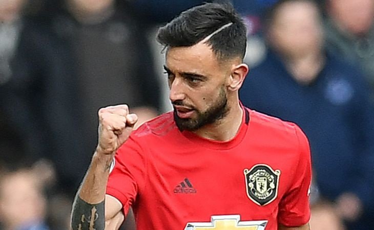 Sempre que Bruno Fernandes toca na bola se ouvem os gritos de “Bruno, Bruno, Bruno” (Foto: Reprodução)