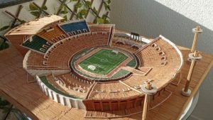 Ficou bonita mesmo a miniatura do estádio Almeidão, né? (Foto: Acervo pessoal)