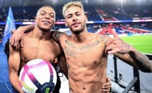 O PSG é constantemente acusado de pedaladas fiscais para manter a alta conta (Foto: Reprodução)
