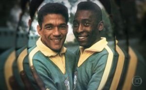 Juntos, Garrincha e Pelé nunca perderam um jogo pela seleção (Foto: Reprodução TV Globo)