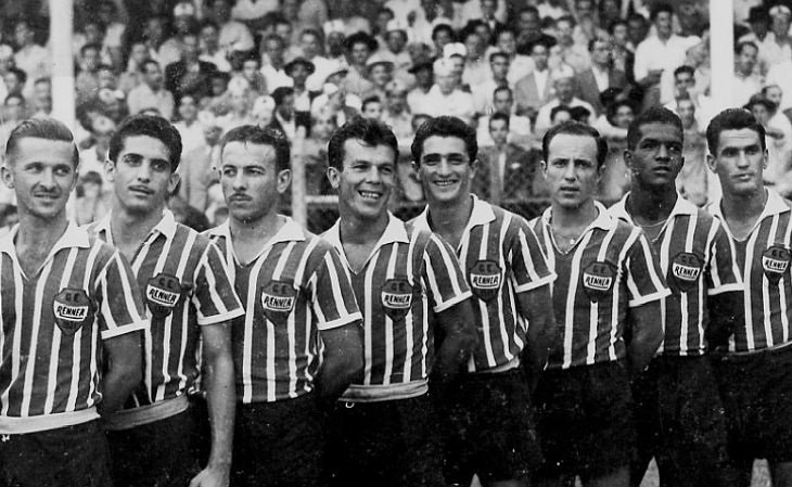 O Renner quebrou sequência de títulos de Grêmio e Internacional, em 1954 (Foto: Renner Vive)