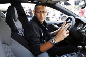 Neymar é só um dos amantes de carrões entre as estrelas do futebol (Foto: Reprodução)