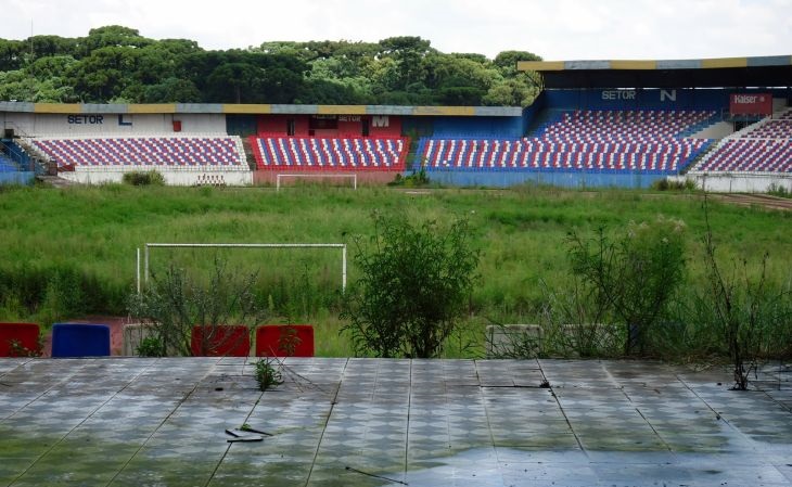 A última partida no Pinheirão ocorreu em 2007 (Foto: Tarek Omar)