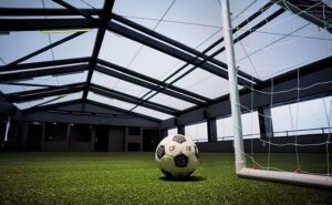 O Hotel Football possui um campo soçaite no terraço (Foto: Divulgação)
