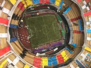 O estádio dos Mártires foi uma das reproduções de Djodjo (Foto: Ruptly)