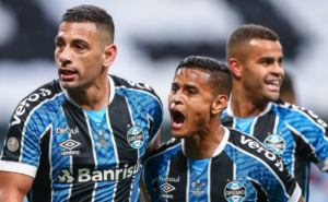 O Grêmio foi um dos primeiros clubes que estampou a Betsul no uniforme (Foto: Reprodução)