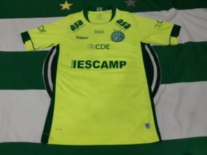 Veja algumas outras camisas da coleção de Álvaro Augusto (Fotos: Acervo pessoal)