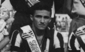 Dico deixou o futebol para se tornar um dos cientistas brasileiros mais influentes (Foto: Reprodução)