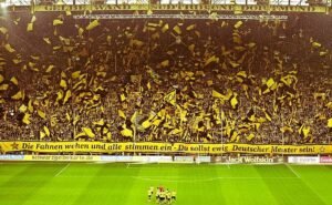 O Dortmund tem a melhor média dentre os times de 13 ligas nacionais, de 2003 a 2021 (Foto: Reprodução)
