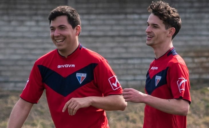 O Erőd FC estreou na temporada 2021/22, na 7ª divisão húngara (Foto: Divulgação)