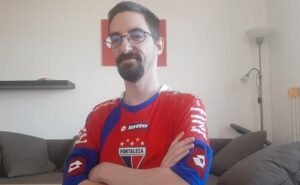 Áron Aranyossy começou a torcer pelo Fortaleza em 2019 (Foto: Divulgação)