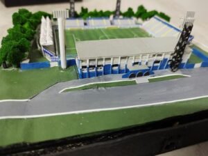 Dirceu recebe encomendas de maquetes por Facebook ou Whatsapp (Foto: Divulgação)
