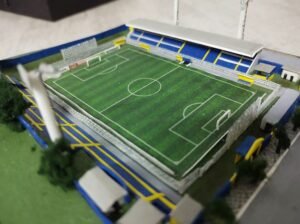 Dirceu recebe encomendas de maquetes por Facebook ou Whatsapp (Foto: Divulgação)