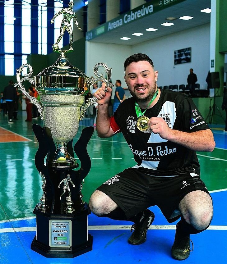 O melhor jogador de futsal down no mundo é brasileiro