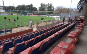 O estádio Luis Mendéz Piana pertence ao Miramar Misiones (Foto: Arison Paulo de Oliveira)