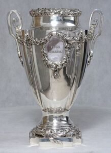 A Taça Brasil foi a primeira competição nacional do Brasil, realizada em formato mata-mata (Foto: Reprodução)