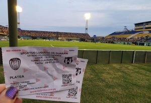 Novos ingressos adicionados à coleção do Caçadores de Estádios (Foto: Acervo pessoal)