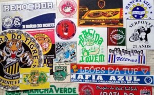 A coleção de Carlos Braga contempla 250 torcidas do Brasil e da Europa (Foto: Reprodução)