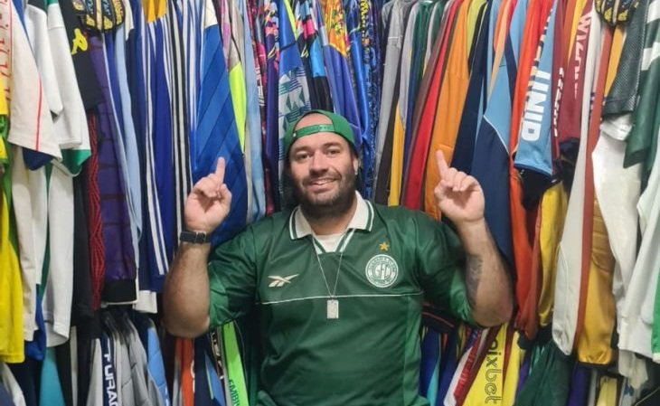 10 relíquias de um colecionador de camisas de goleiro do Guarani