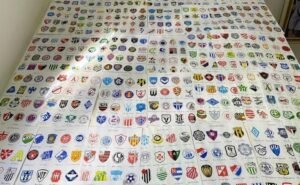 Wellinton Candido viralizou por sua habilidade em desenhar escudinhos de futebol (Foto: Acervo pessoal)