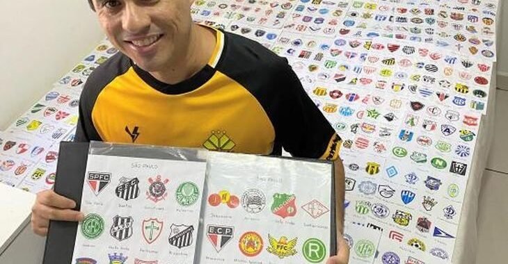 O hobby dele é desenhar a mão escudos de futebol. E sua coleção é impressionante!