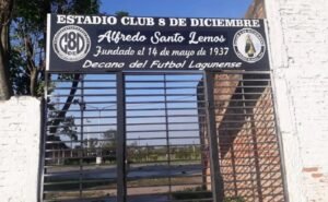 Club 8 de Diciembre, no estádio Alfredo Santos Lemos, em Laguna Blanca (Foto: Club 8 de Diciembre)