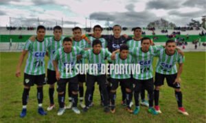 Club Deportivo 1º de Mayo, no estádio Virgen de Lourdes, em Chajarí (Foto: Ligas de Argentina)