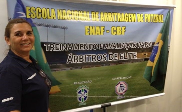 A psicóloga Marta Magalhães iniciou o trabalho terapêutico junto com árbitros profissionais do CBF em 2007. (Foto: Reprodução)